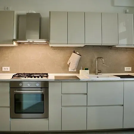 Biemot Near The Sea And Pine Forest Apartment Viareggio